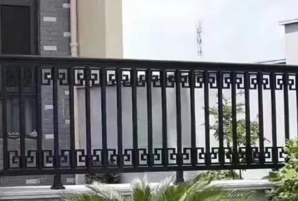 护栏